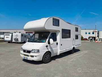 Camper mansardato McLouis 560