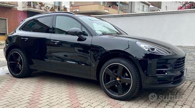 Porsche Macan 2.0 benzina 245cv