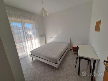 Stanza matrimoniale uso singola