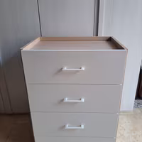 Coppia di cassettiere moderne bianche