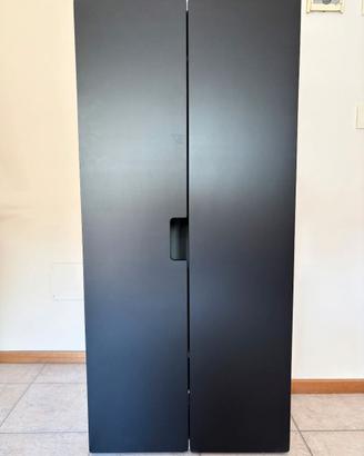 Armadio guardaroba bianco e nero