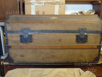 Baule in legno anni 20 ( secolo scorso)