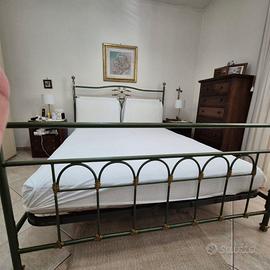 Letto in ferro battuto fatto a mano!