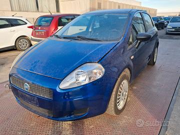 Fiat Grande punto anno 2007 ricambi usati