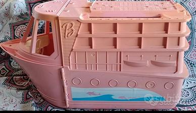 nave Barbie 
