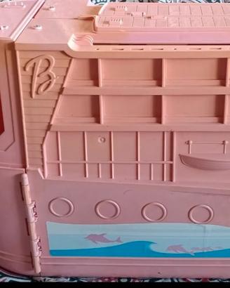 nave Barbie 