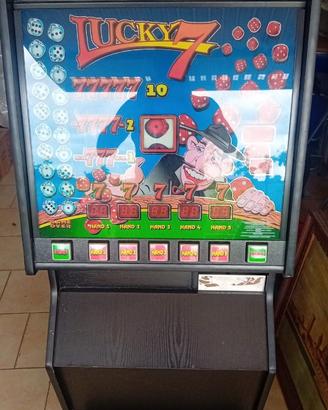 Slot machine Lucky Seven
