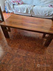 Tavolo in legno stile arte povera