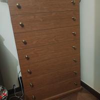 cassettiera  massiccia 7 cassetti 