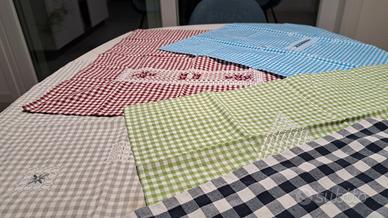 strofinaccio con ricamo fatto interamente a mano