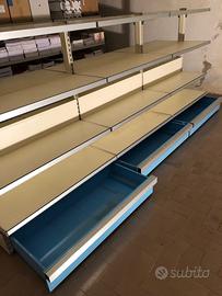 Scaffale a gondola bifacciale