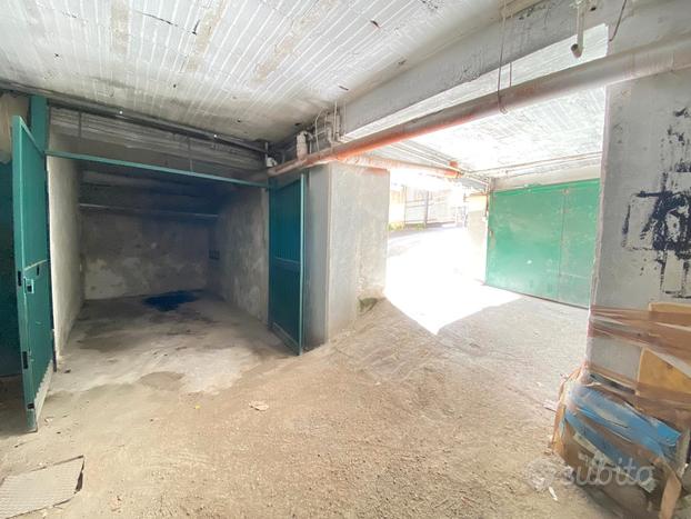Box Auto Pressi Ospedale di Giugliano FL283