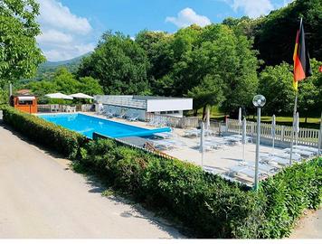 Bungalow con annessa roulotte