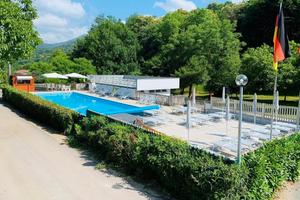 Bungalow con annessa roulotte