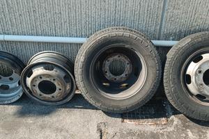 4 cerchi Renault master