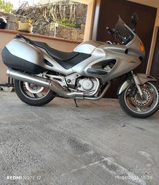 Honda Deauville 650 del 2003
