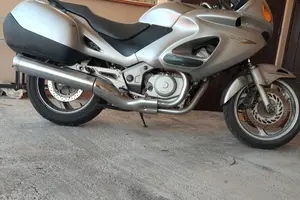 Honda Deauville 650 del 2003