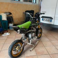 Pit bike preparata da pista 140