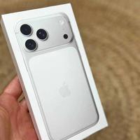 iPhoe 17 Pro Max 512GB Silver