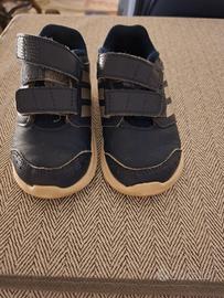 Scarpe Adidas taglia 22
