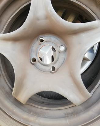 Cerchi e gomme per Dacia Renaul