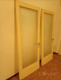 2 porte in legno