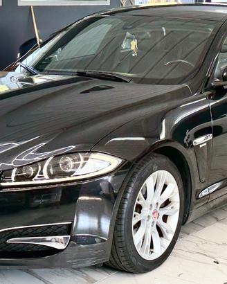 Jaguar XF 2.2 D 200 CV Portfolio