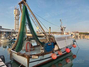 Peschereccio - Barca da Pesca con Licenza