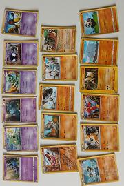93 Carte pokemon