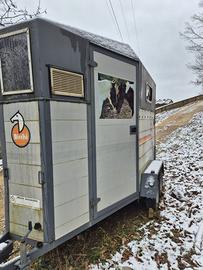 Van trasporto cavalli