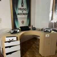 Tavolo professionale per ricostruzione unghie