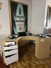 Tavolo professionale per ricostruzione unghie