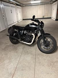 Triumph bonneville T100 customizzata