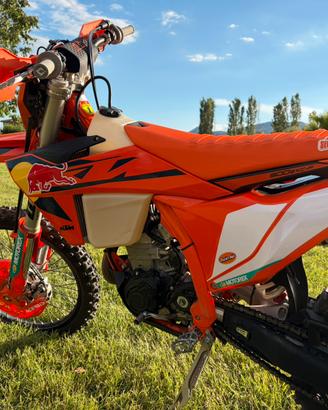 KTM 500 EXC-F Champion Edition 2025 (Solo 7 ore)