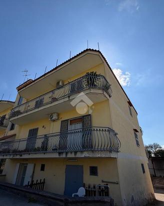 4 LOCALI A SAN GIORGIO A CREMANO