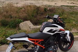KTM DUKE 125