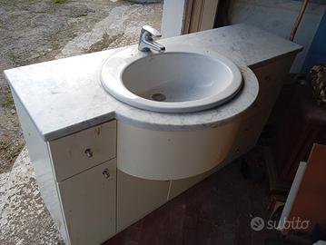 mobile bagno con lavabo