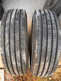 Pneumatici autocarri