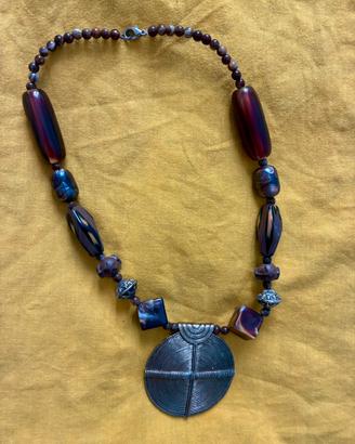 Collana etnico/vintage con pendente decorativo