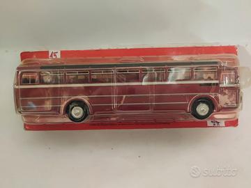 Modellino autobus Van Hool 306 