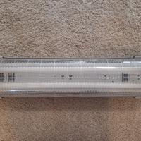 Plafoniera stagna 2 neon + 1 nuovo – garage cantin