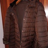 Piumino  con cappuccio removibile 