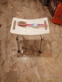 seggiola ausilio doccia per anziani