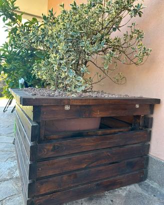 Fioriera in legno