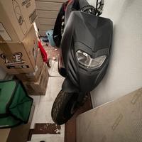 Aprilia sr 50 Motard 2021