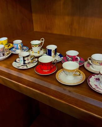 Lotto 13 tazzine vintage