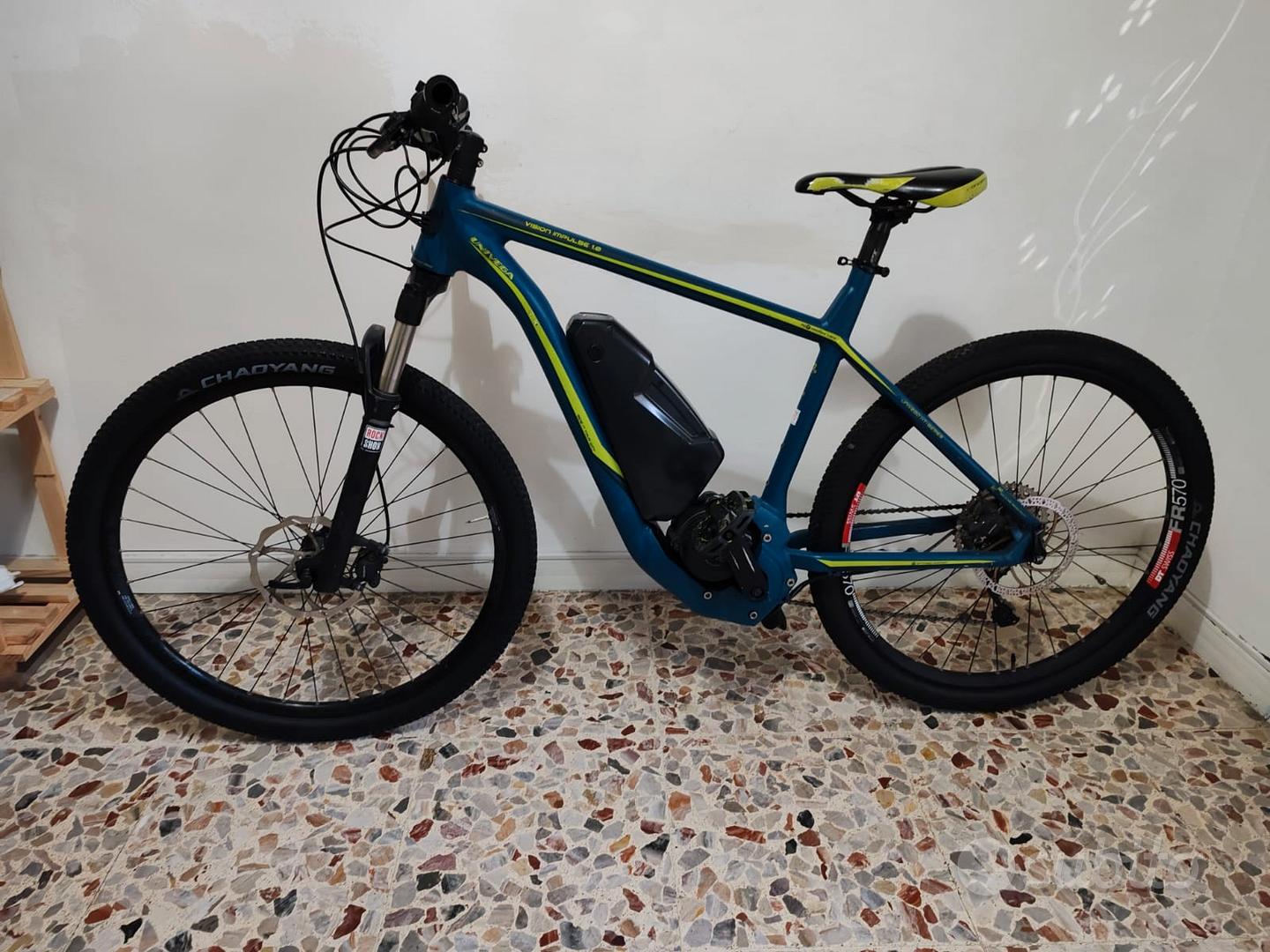 Bicicletta elettrica E-bike mtb front ebike Biciclette In