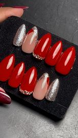 Press-On Nails Artigianali in Gel