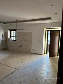 ? Appartamento spazioso in zona centrale - Melito