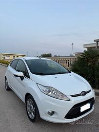 FORD Fiesta 6ª serie - 2012